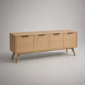 Mobile TV rettangolare con 4 ante e maniglie nere in MDF effetto rovere naturale con gambe inclinate in legno 180 x 40 x 55 cm