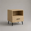 Comodino 45 x 40 x 55 cm con cassetto e vano aperto in MDF effetto rovere naturale con gambe in acciaio nero struttura rettangolare